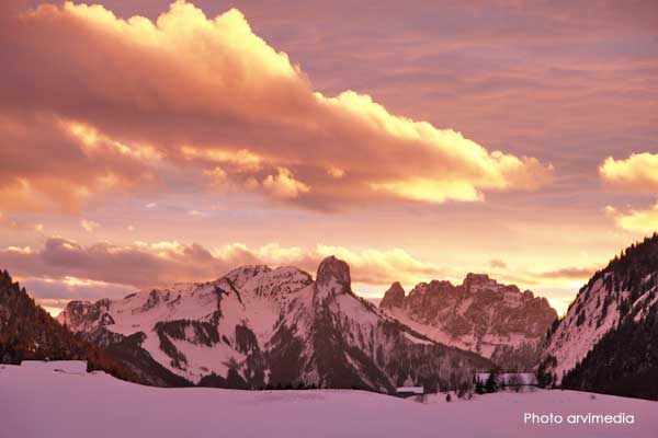 Le chalet se situe sur le parcours de ski de fond du plateau des Glières