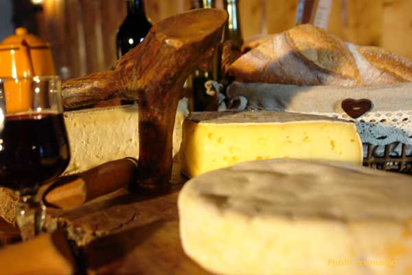 Joli plateau de fromage de Haute Savoie,
